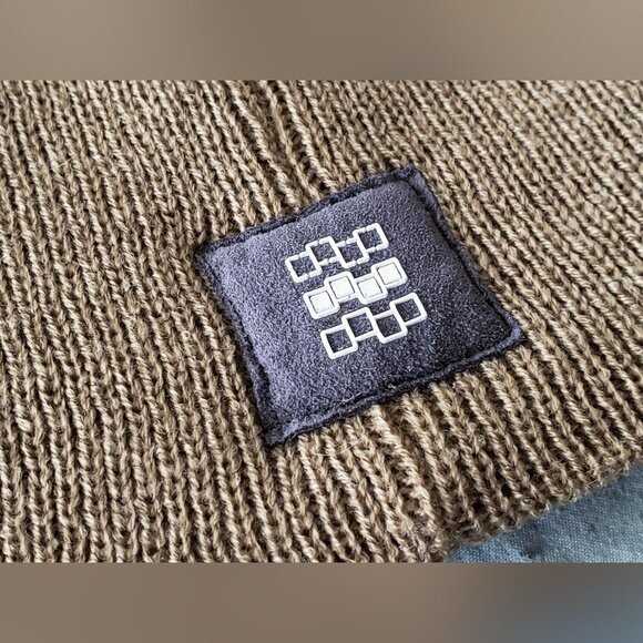 Foursquare Snowboards Vintage Beanie (Beige) - NWOT Y2K - Picture 3 of 4